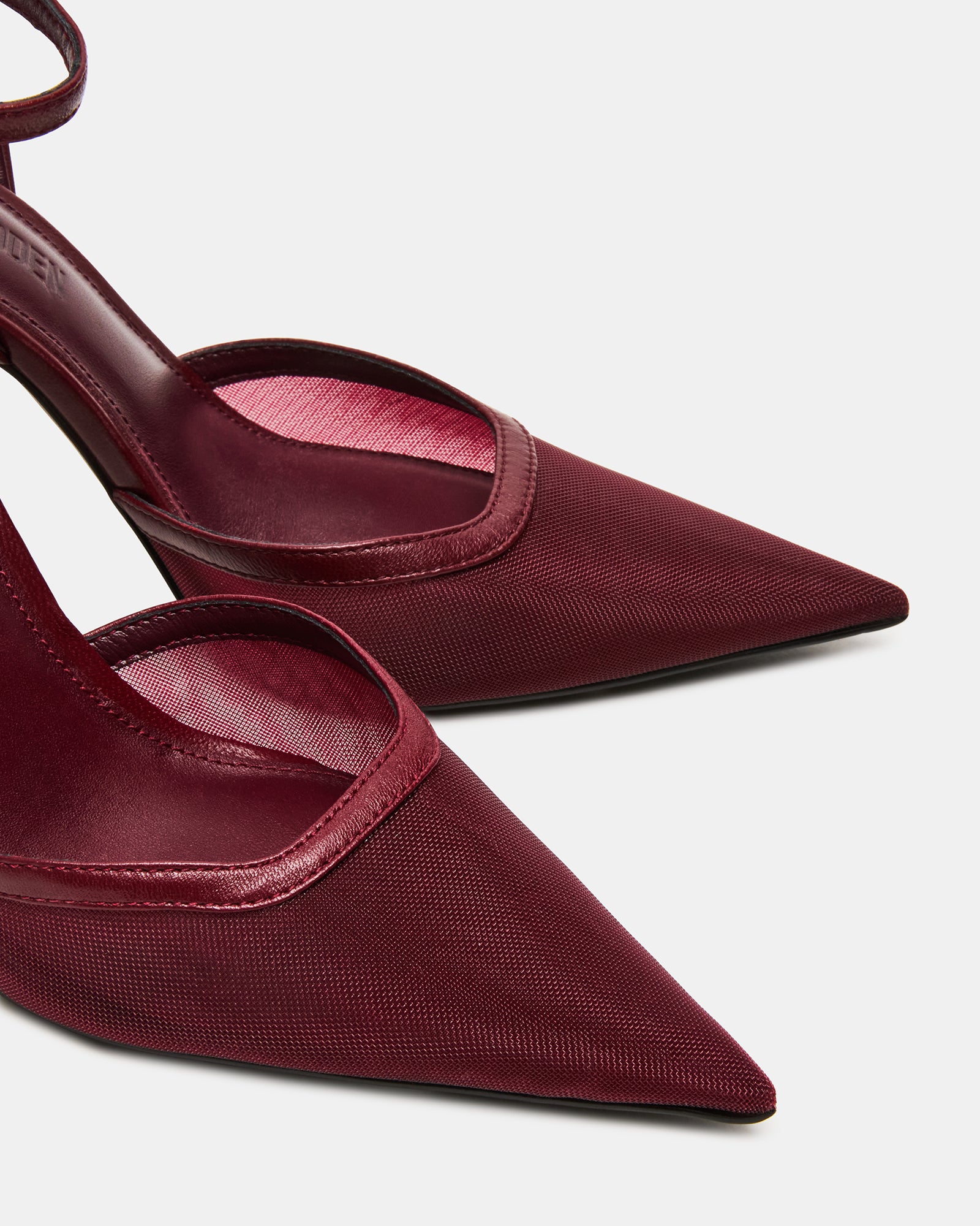 ALLIANCE MESH BURGUNDY