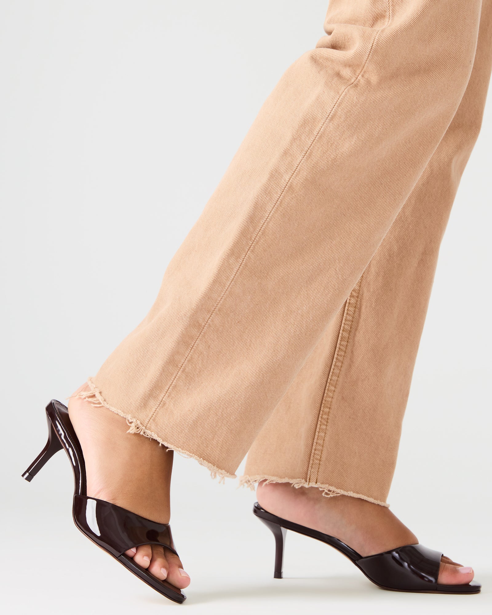 KENDRIX BROWN LEATHER